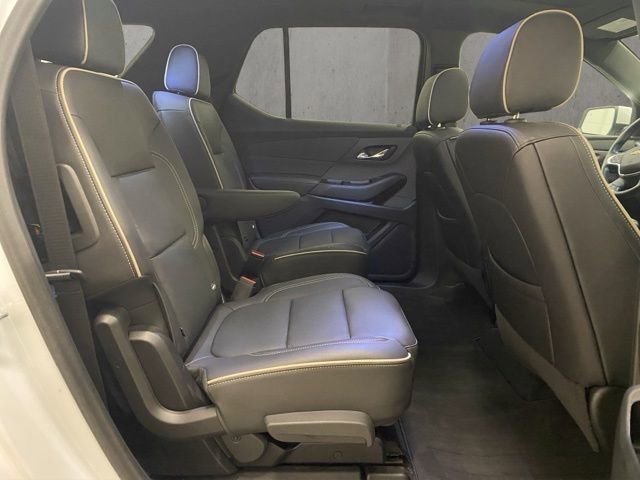 Used 2022 Chevrolet Traverse Premier image 23