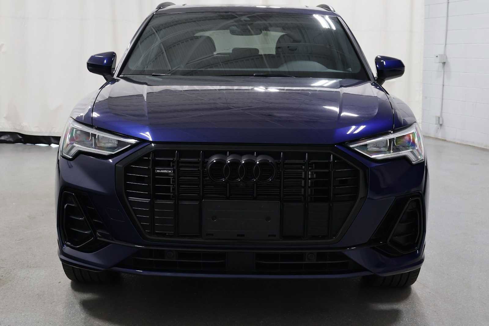 Used 2023 Audi Q3 2.0T Premium Plus w/ Premium Plus Package AWD/4WD image 14