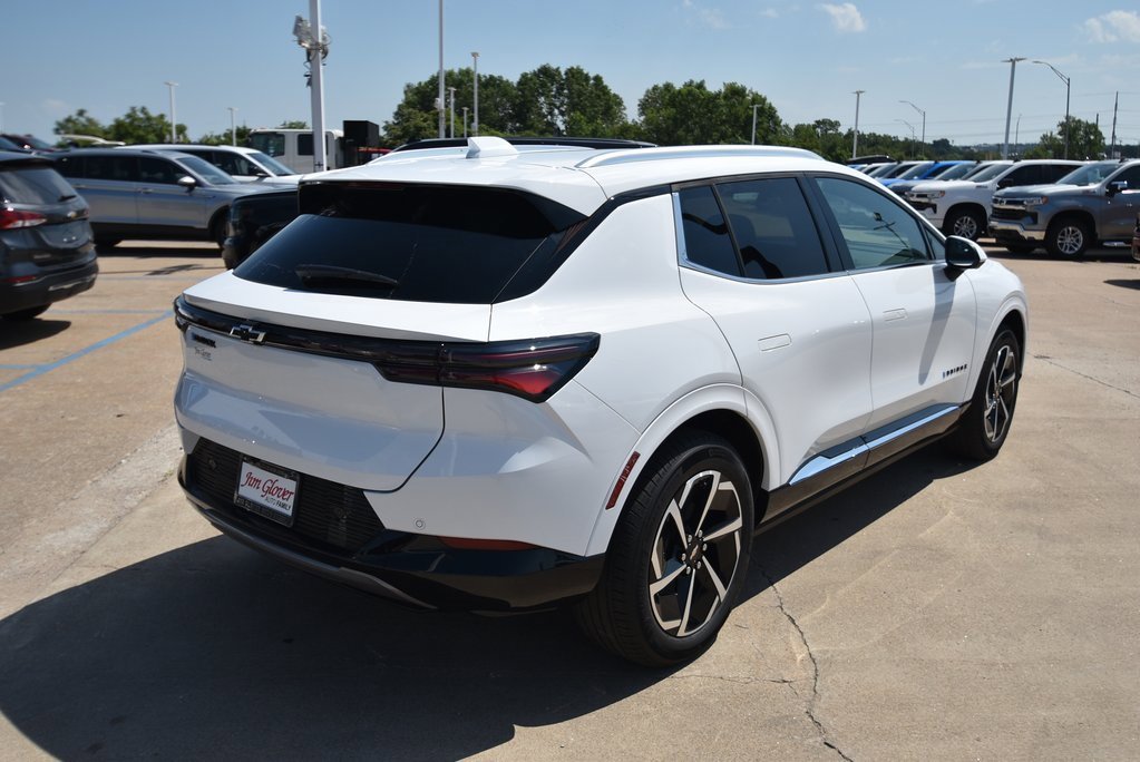 New 2025 Chevrolet Equinox EV LT image 4