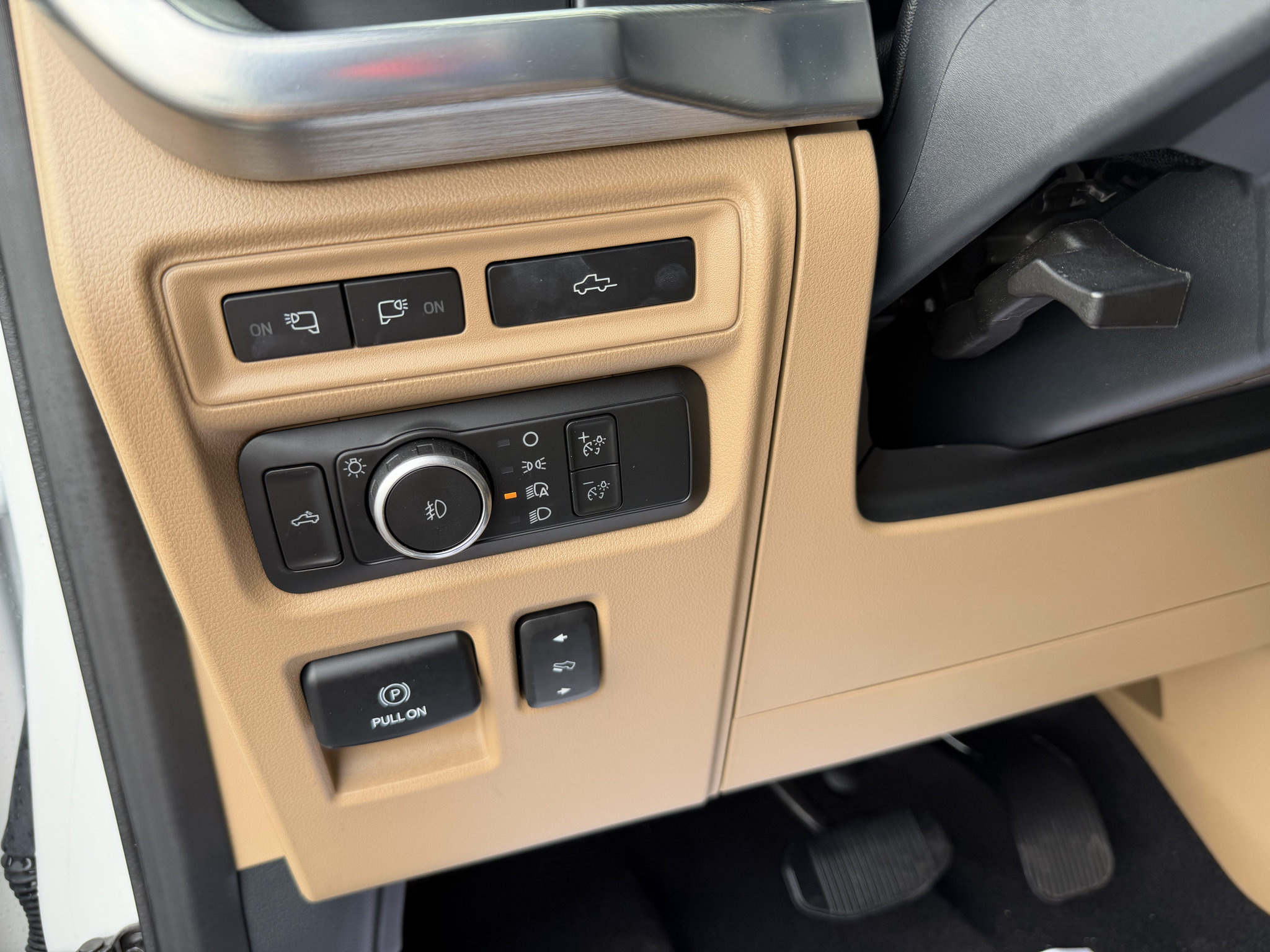 Used 2022 Ford F150 Lariat AWD/4WD image 18