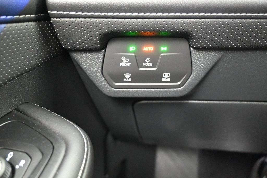 Used 2024 Volkswagen Atlas Cross Sport SEL AWD/4WD image 22