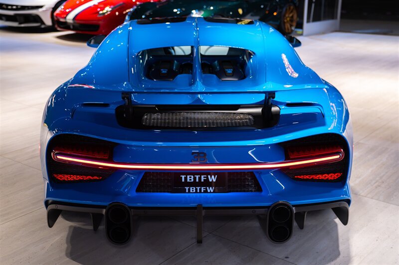 Used 2022 Bugatti Chiron Super Sport AWD/4WD image 42