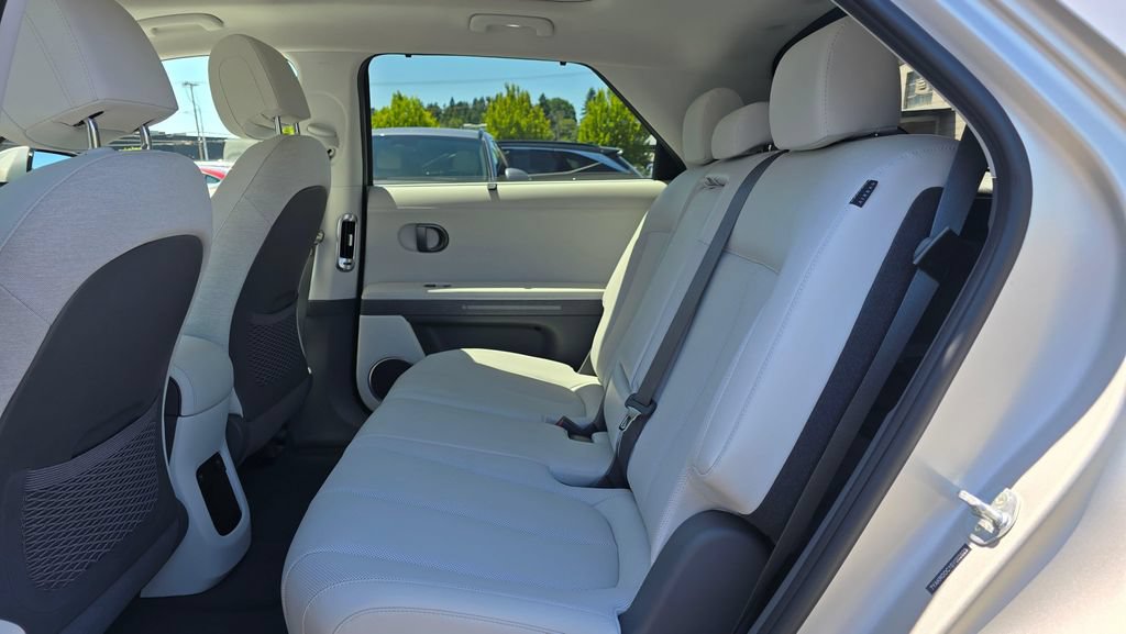 Used 2025 Hyundai Ioniq 5 Limited AWD/4WD image 16