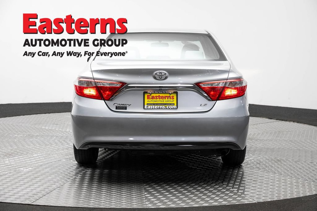 Used 2015 Toyota Camry LE FWD image 6