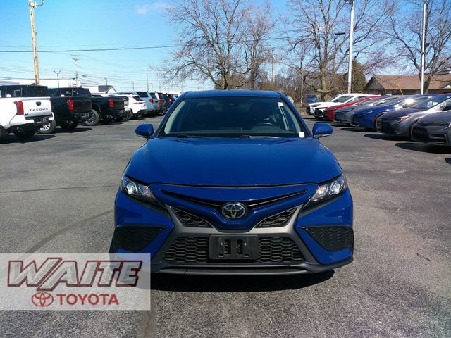 Used 2023 Toyota Camry SE image 6