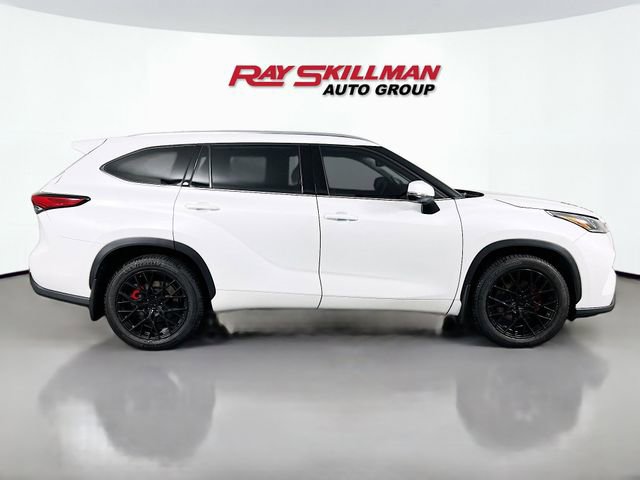 Used 2022 Toyota Highlander Platinum image 8