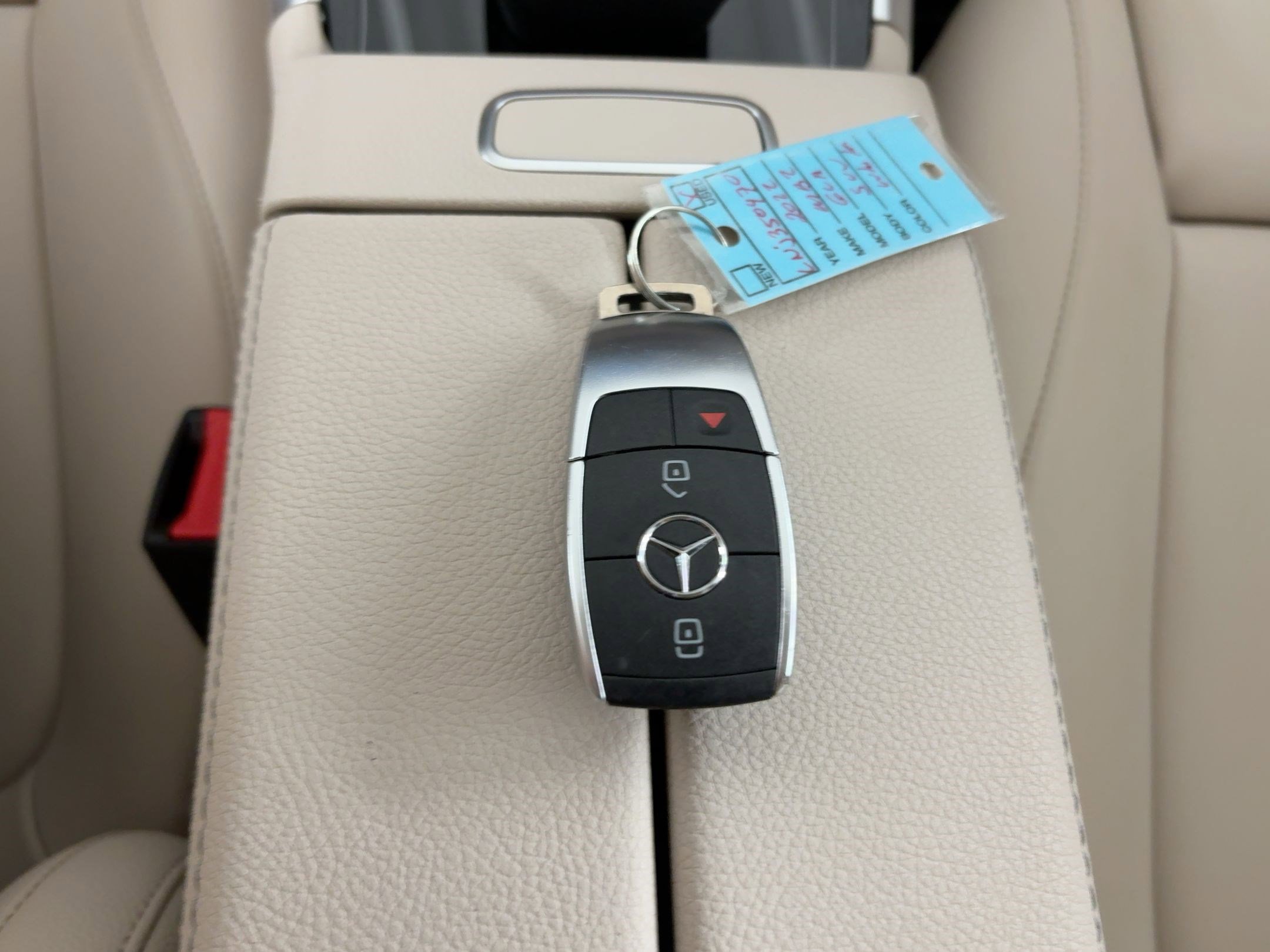 Certified 2022 Mercedes-Benz GLA 250 4MATIC image 33