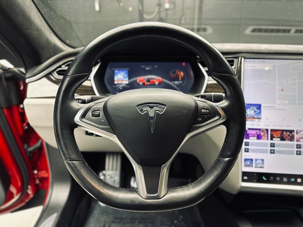 Used 2015 Tesla Model S 70D AWD/4WD image 27
