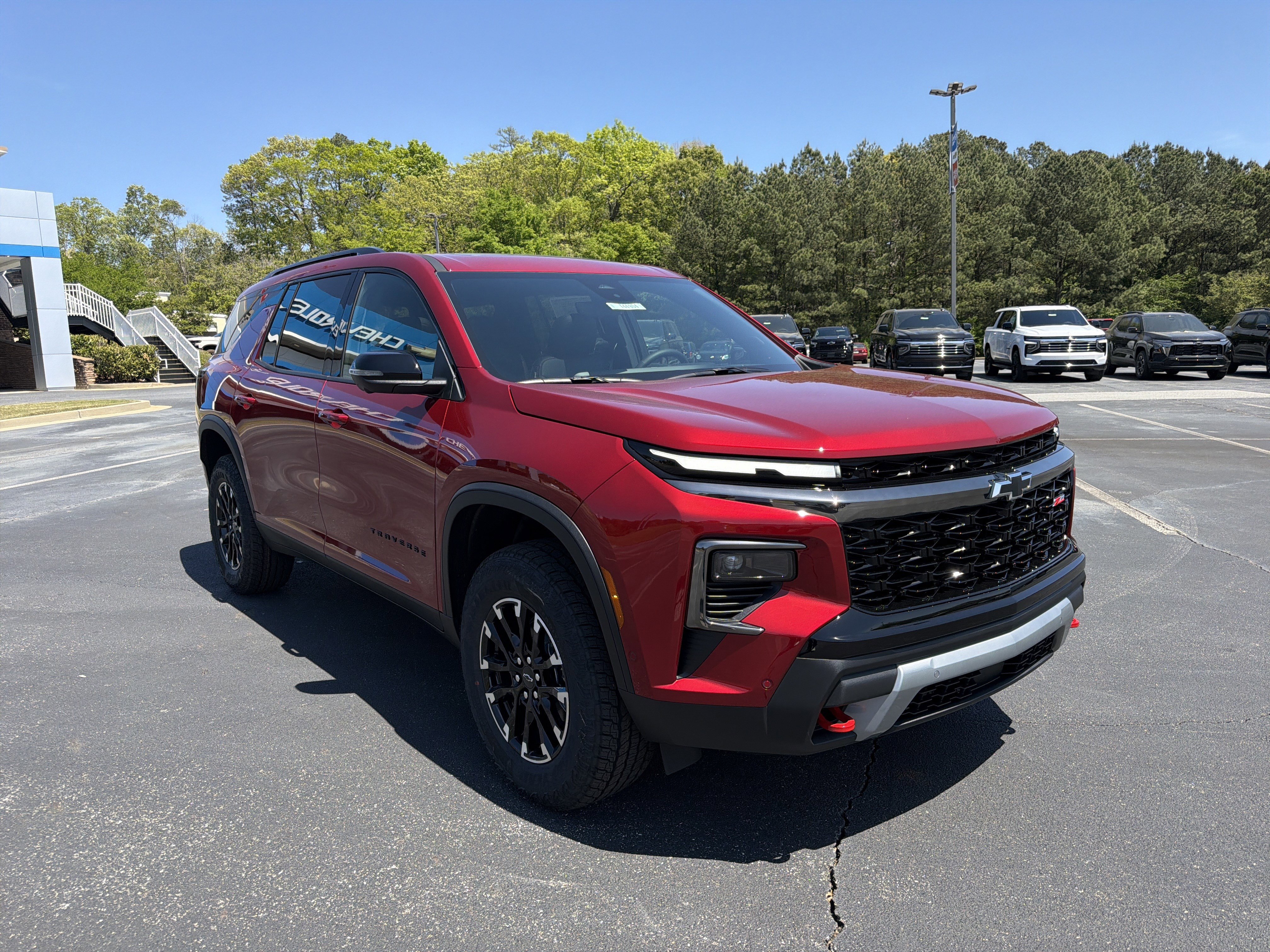 New 2026 Chevrolet Traverse Z71 w/ Enhanced Driving Package image 3