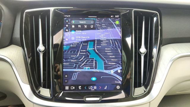 Used 2024 Volvo S60 B5 Plus w/ Climate Package image 46