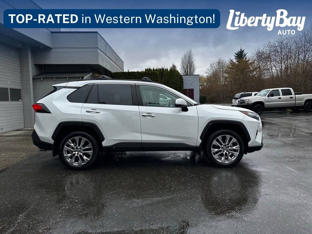 Used 2024 Toyota RAV4 Limited w/ Advanced Technology Package image 8