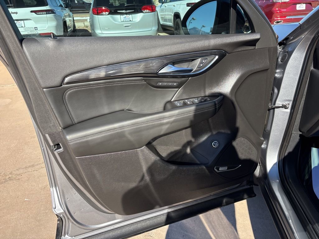 Used 2022 Buick Envision Essence w/ Technology Package I image 13