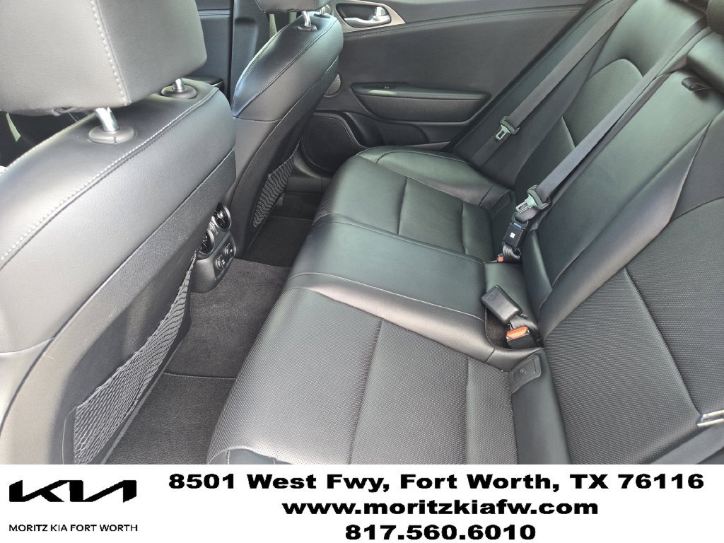Used 2020 Kia Stinger GT1 AWD/4WD image 29