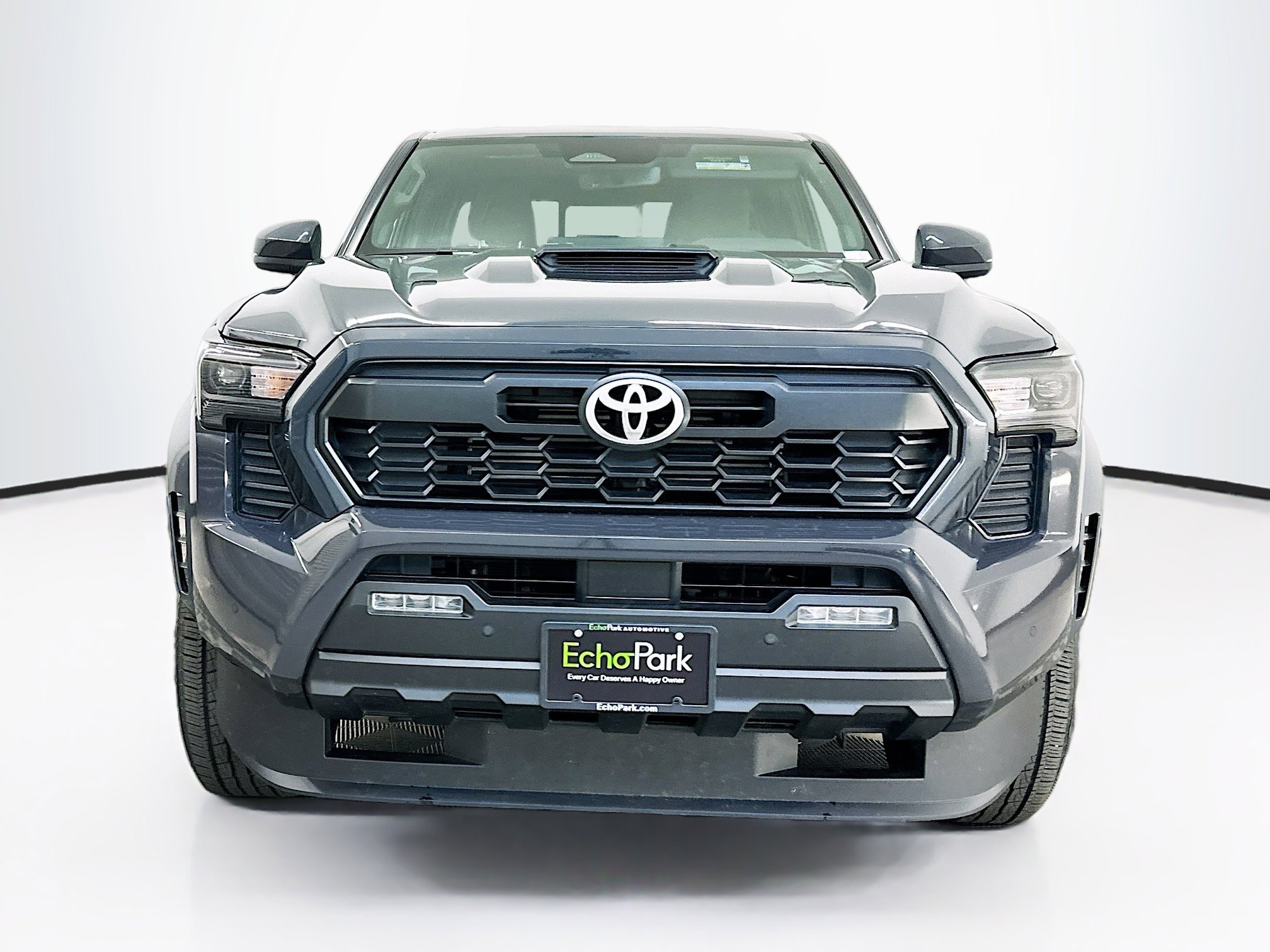 Used 2024 Toyota Tacoma TRD Sport w/ TRD Sport Upgrade Package image 2