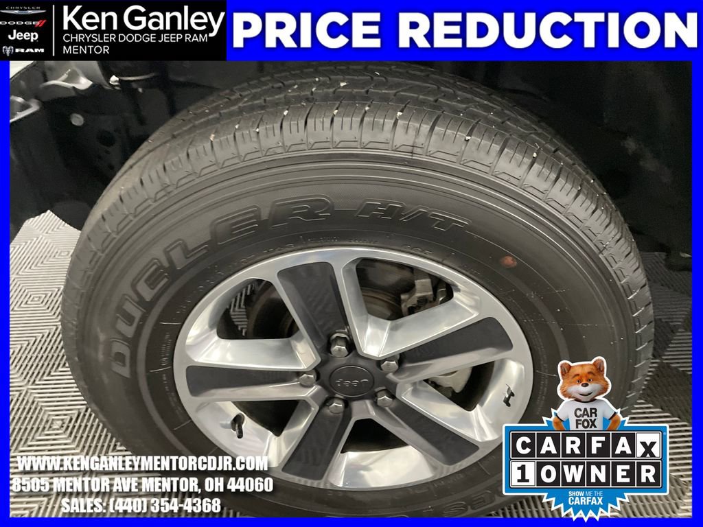 Used 2022 Jeep Wrangler Unlimited Sahara image 36