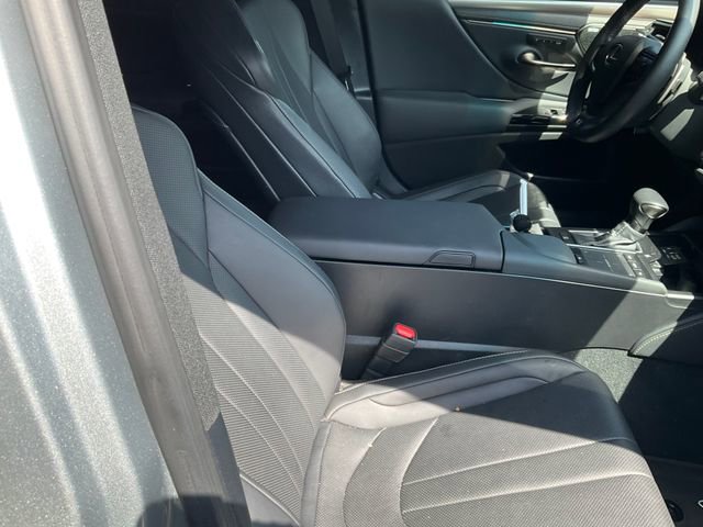 Used 2022 Lexus ES 350 F Sport w/ Accessory Package 2 image 11