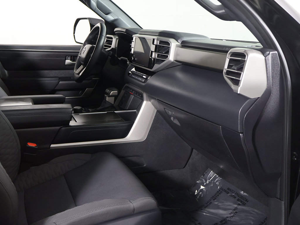 Used 2025 Toyota Sequoia SR5 AWD/4WD image 27