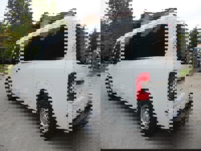 Used 2017 Nissan NV 3500 S w/ Power Package image 5