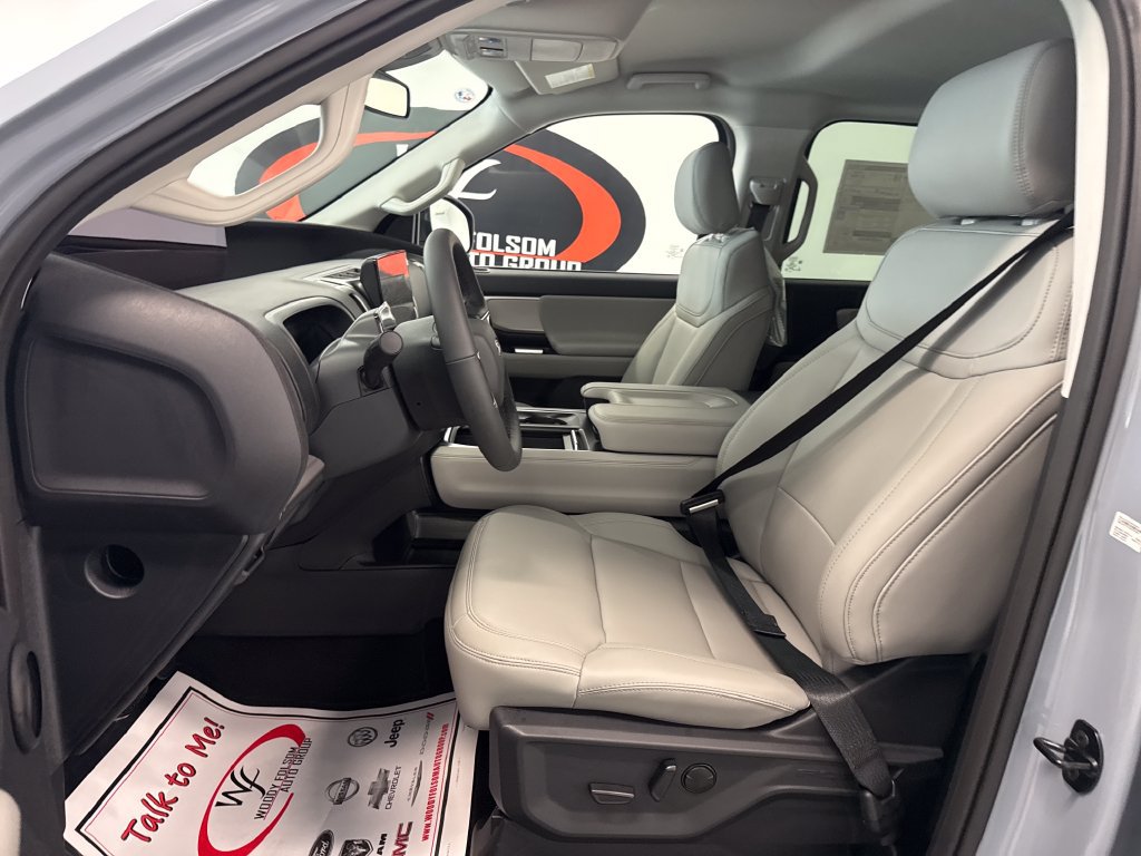 New 2027 Ford Expedition Max Active RWD image 11