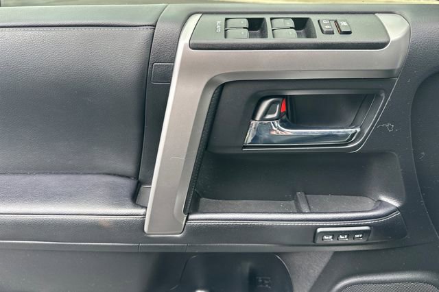 Used 2023 Toyota 4Runner Limited AWD/4WD image 12