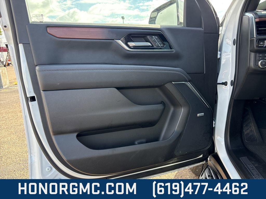 Used 2025 GMC Yukon Denali image 16