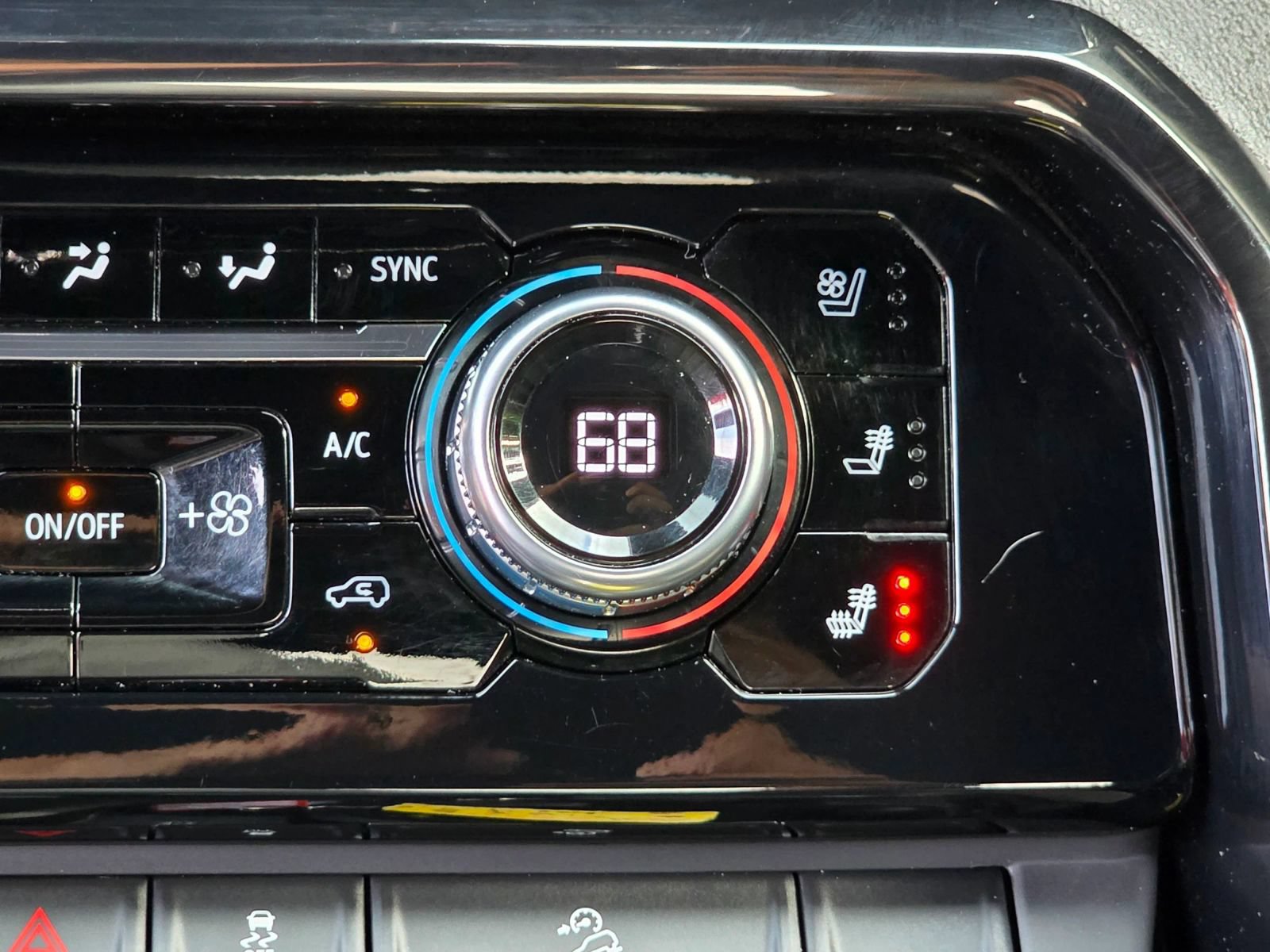 Used 2023 GMC Sierra 1500 AT4 AWD/4WD image 17