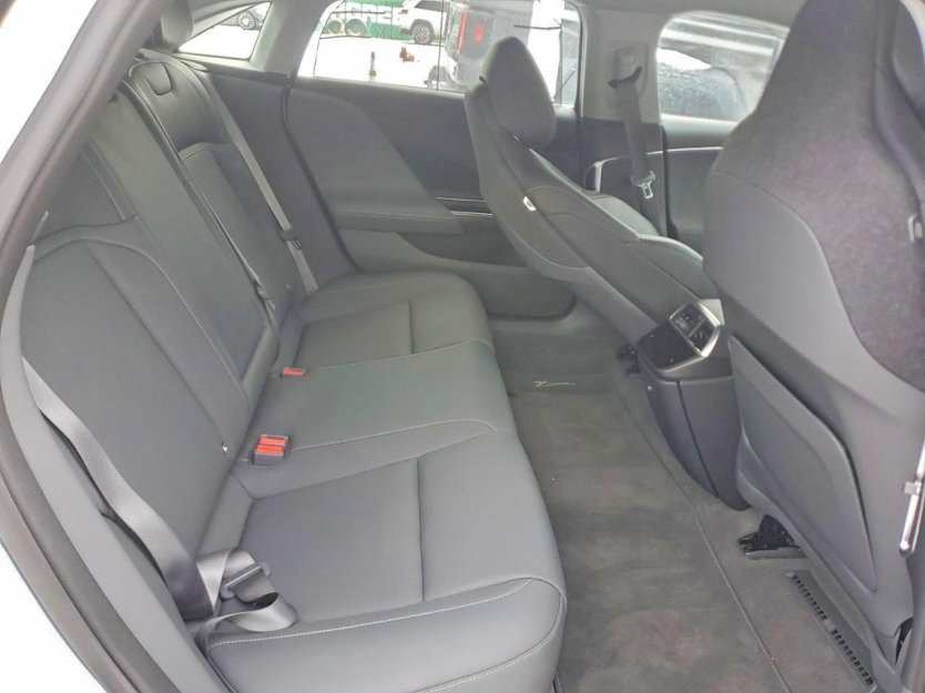 Used 2025 Lucid Air Pure image 7
