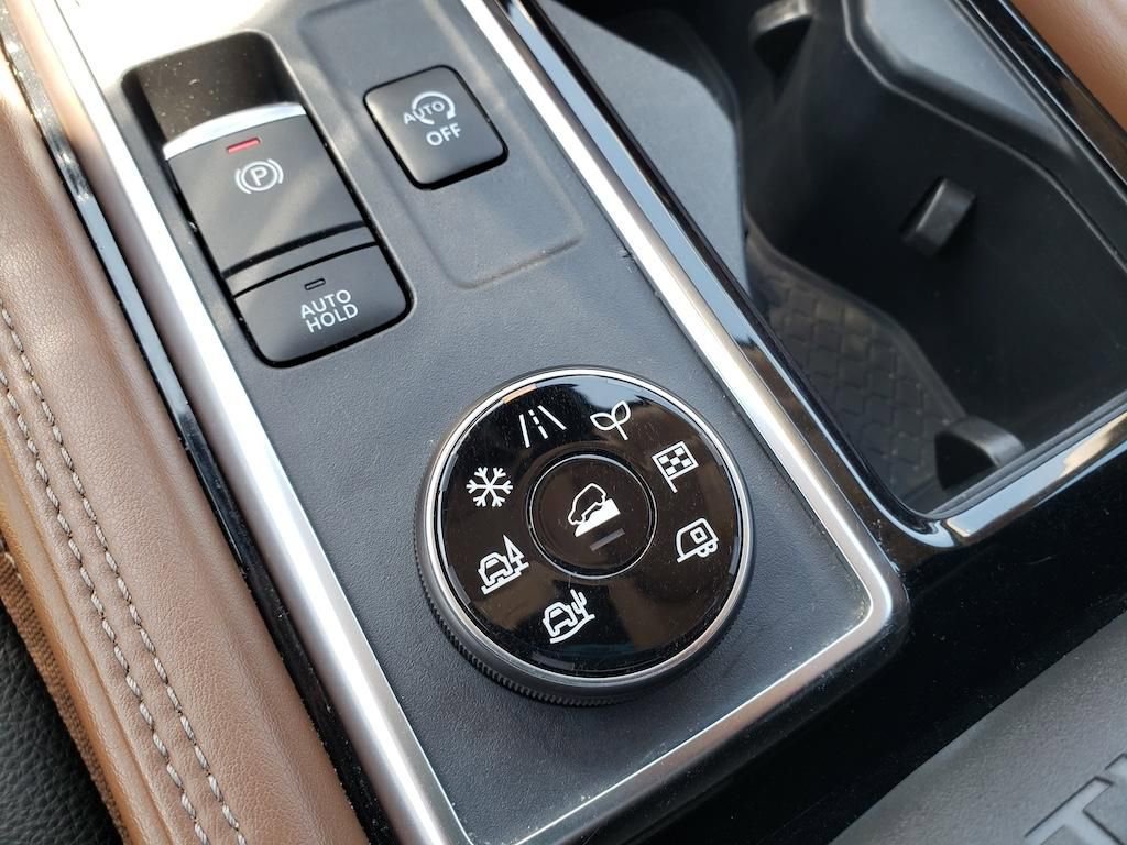 Used 2023 Nissan Pathfinder Platinum AWD/4WD image 31