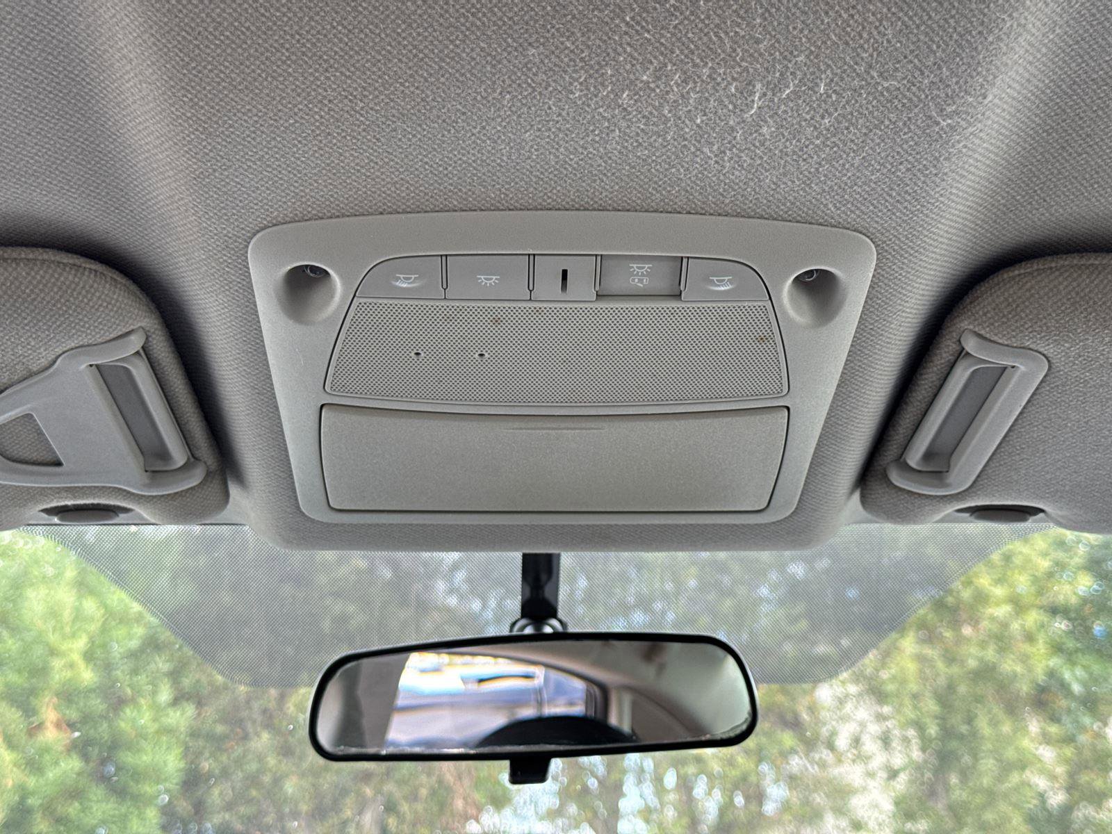 Used 2014 Nissan Sentra SV image 25