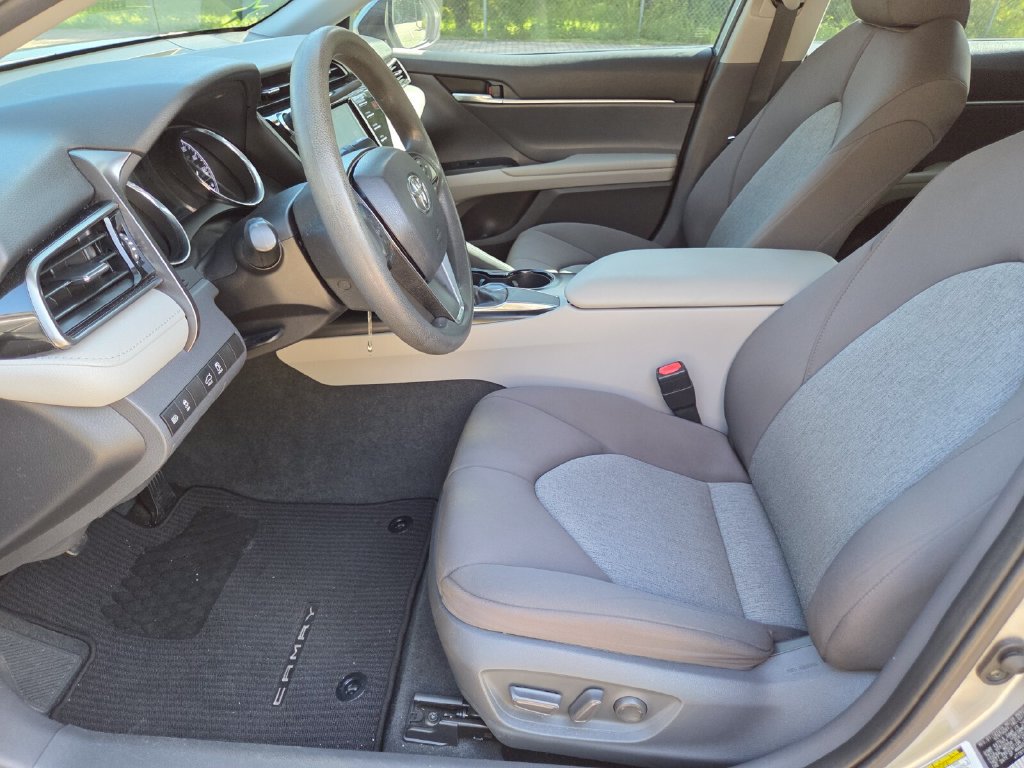 Certified 2019 Toyota Camry LE FWD image 24