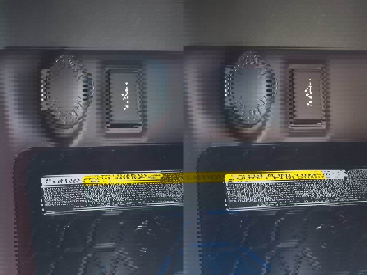 Used 2021 Toyota RAV4 Limited image 22