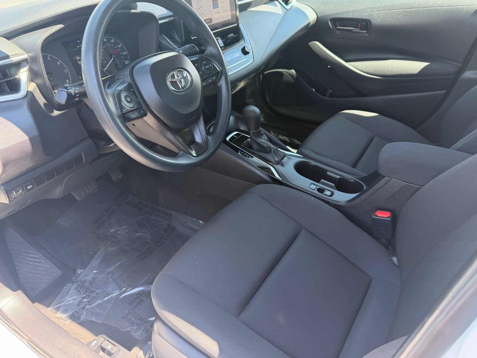 Used 2024 Toyota Corolla LE FWD image 19