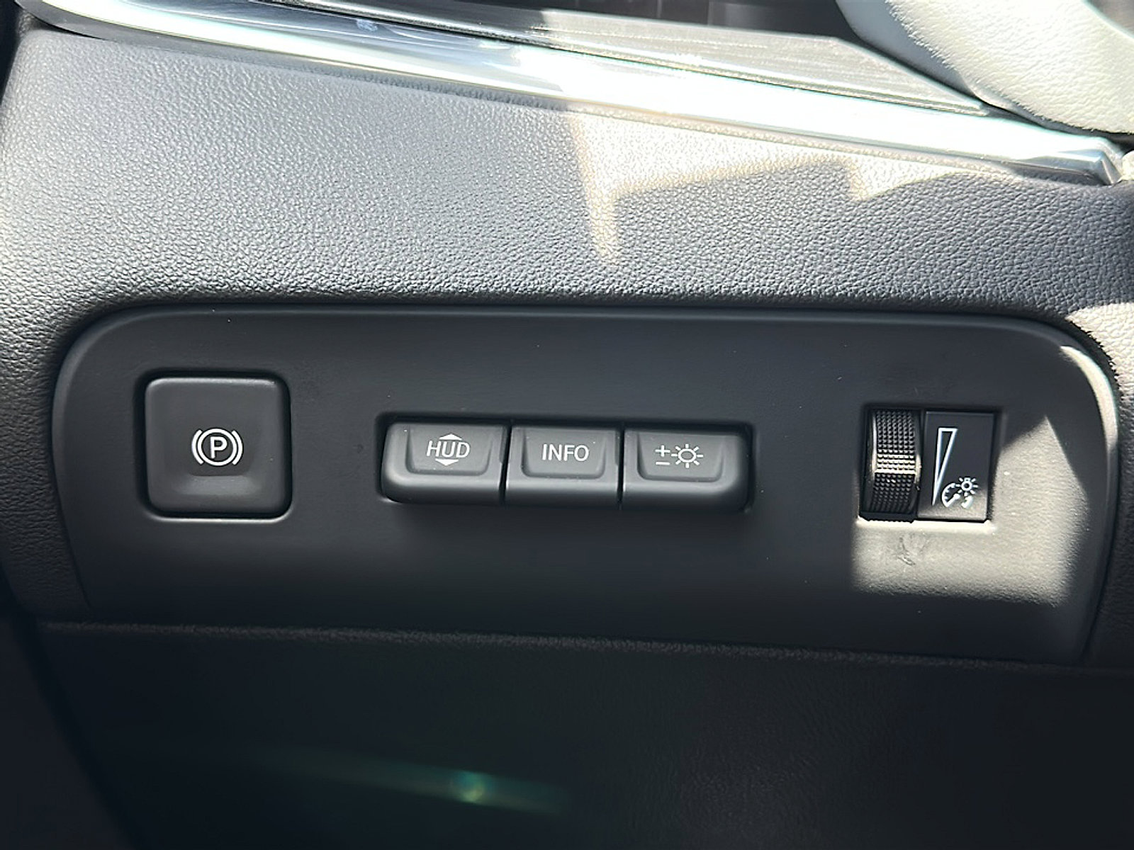 Certified 2024 Buick Enclave Premium image 37