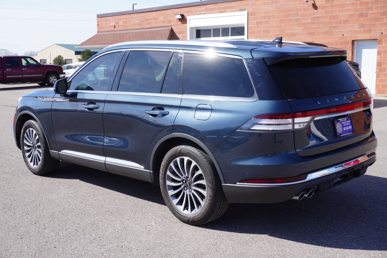 Used 2022 Lincoln Aviator Reserve w/ Equipment Group 201A image 3