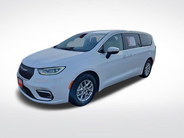 Used 2023 Chrysler Pacifica Touring-L FWD image 1