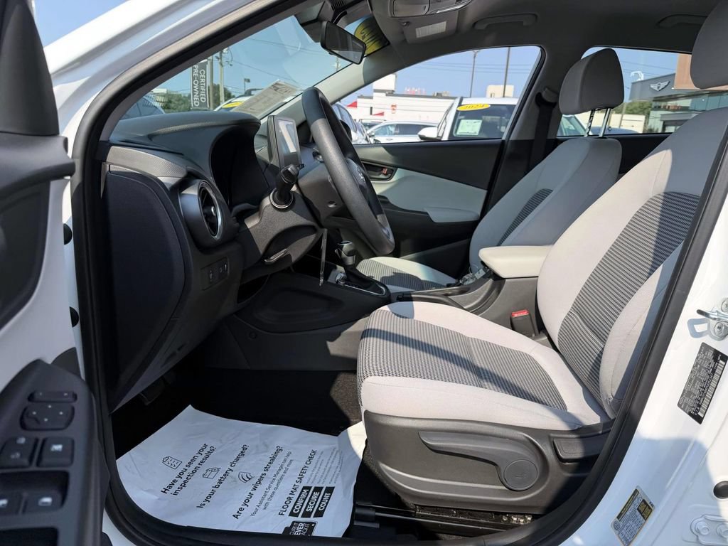 Certified 2023 Hyundai Kona SE AWD/4WD image 9