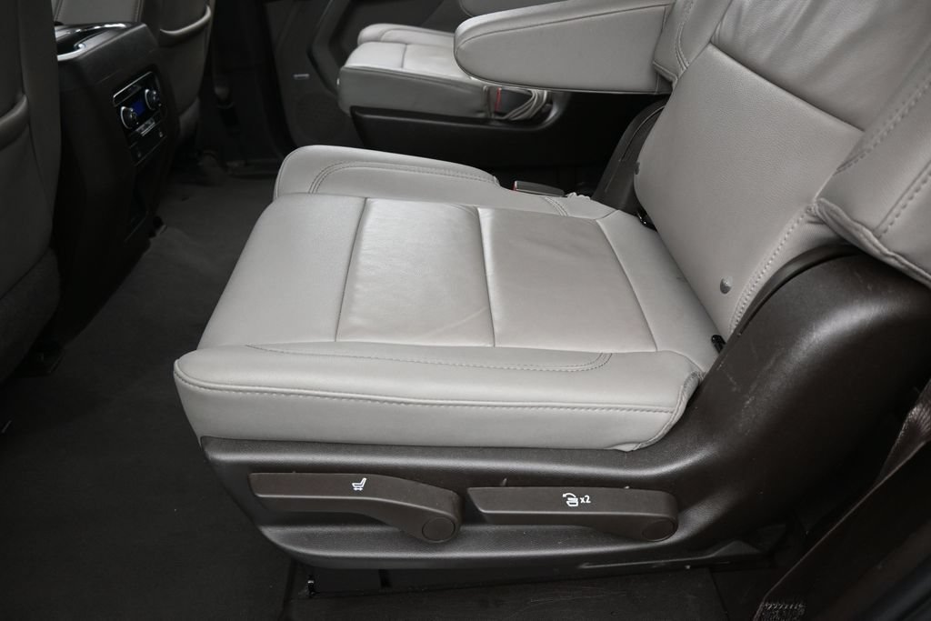 Used 2024 Chevrolet Tahoe LT RWD image 23