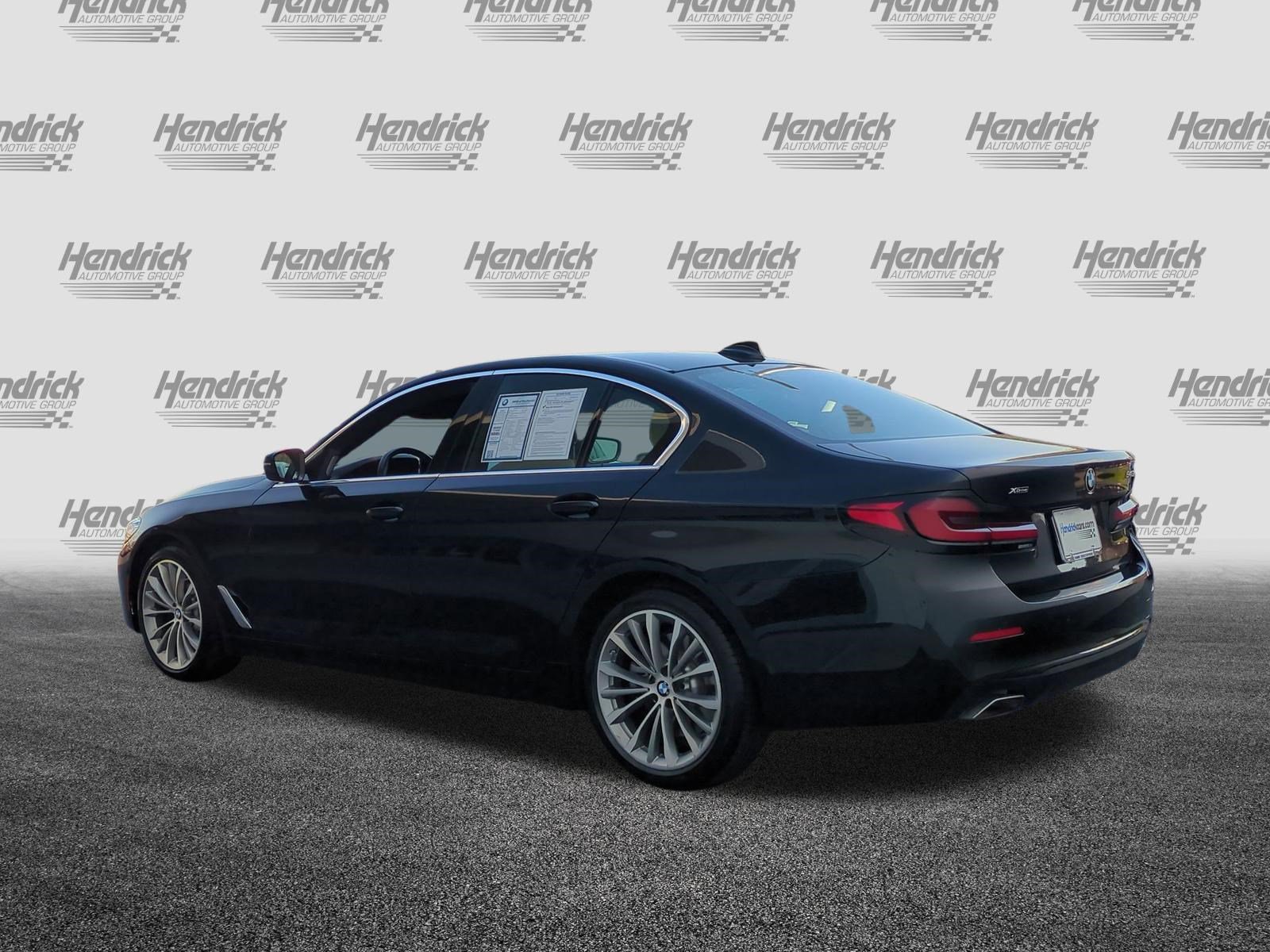 Used 2023 BMW 540i xDrive w/ Premium Package image 8