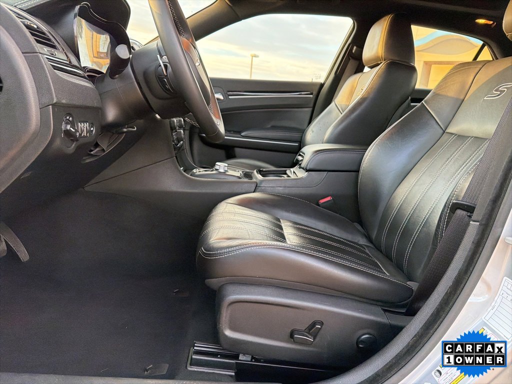 Used 2023 Chrysler 300 S image 10