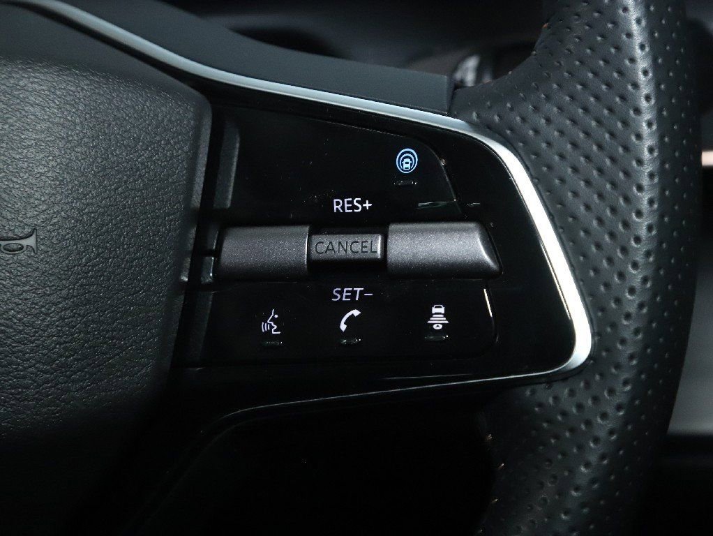 Used 2023 Nissan Ariya AWD image 23