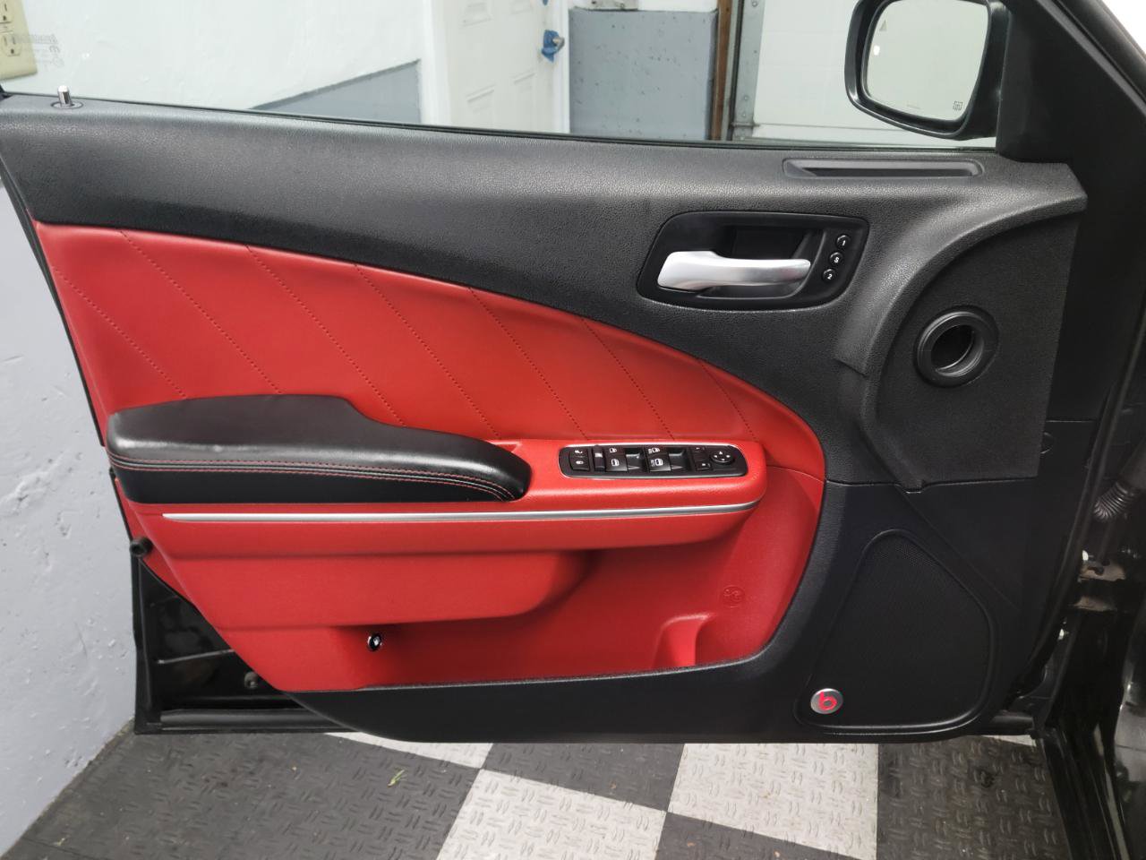 Used 2015 Dodge Charger SXT w/ AWD Premium Group image 23