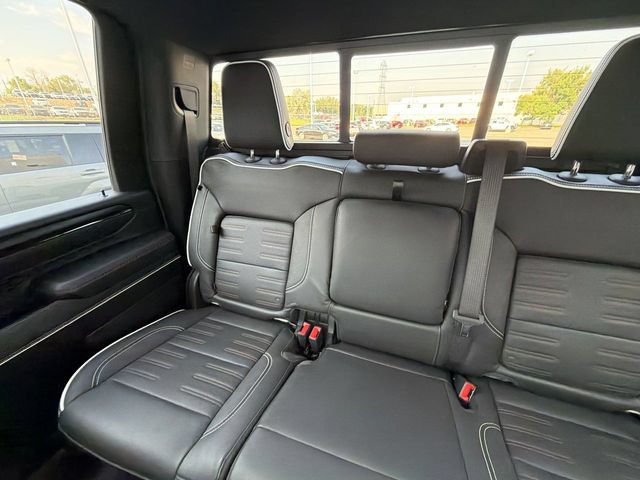 Used 2026 GMC Sierra 2500 AT4X w/ LPO, Black Badging Package AWD/4WD image 15
