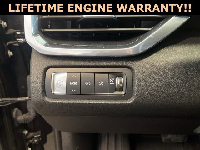 Used 2025 GMC Acadia Elevation image 18