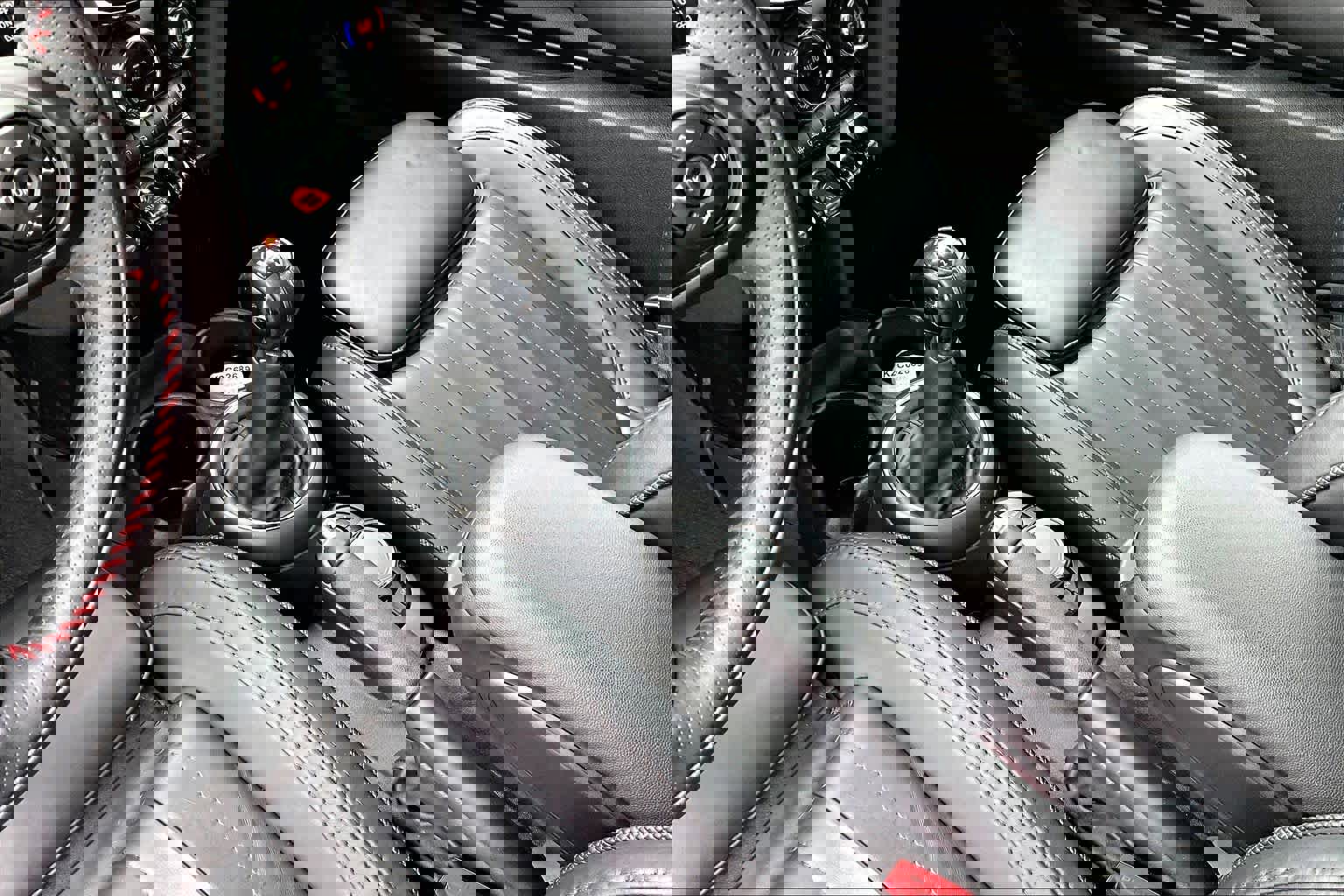 Used 2019 MINI Cooper S image 17