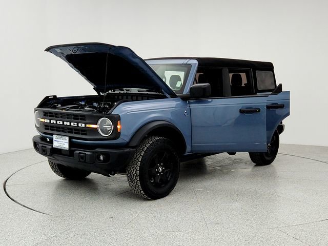 Used 2024 Ford Bronco Black Diamond image 9