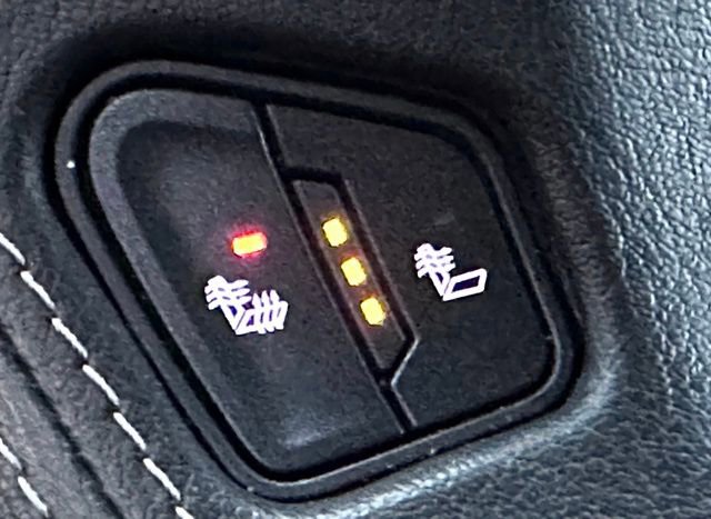 Used 2018 Chevrolet Suburban LT image 20