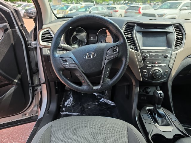 Used 2018 Hyundai Santa Fe SE AWD/4WD image 13