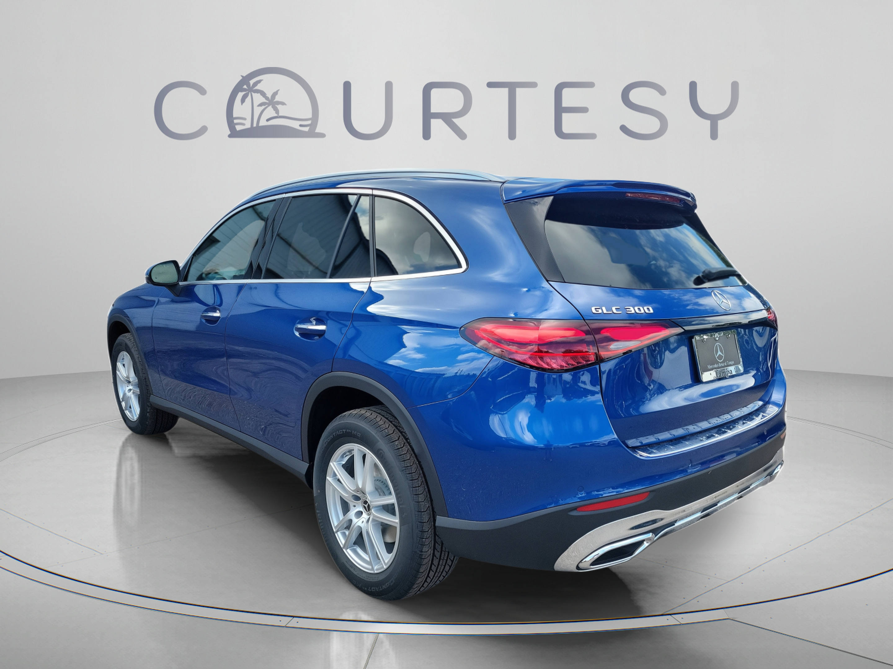 Certified 2026 Mercedes-Benz GLC 300 4MATIC image 3