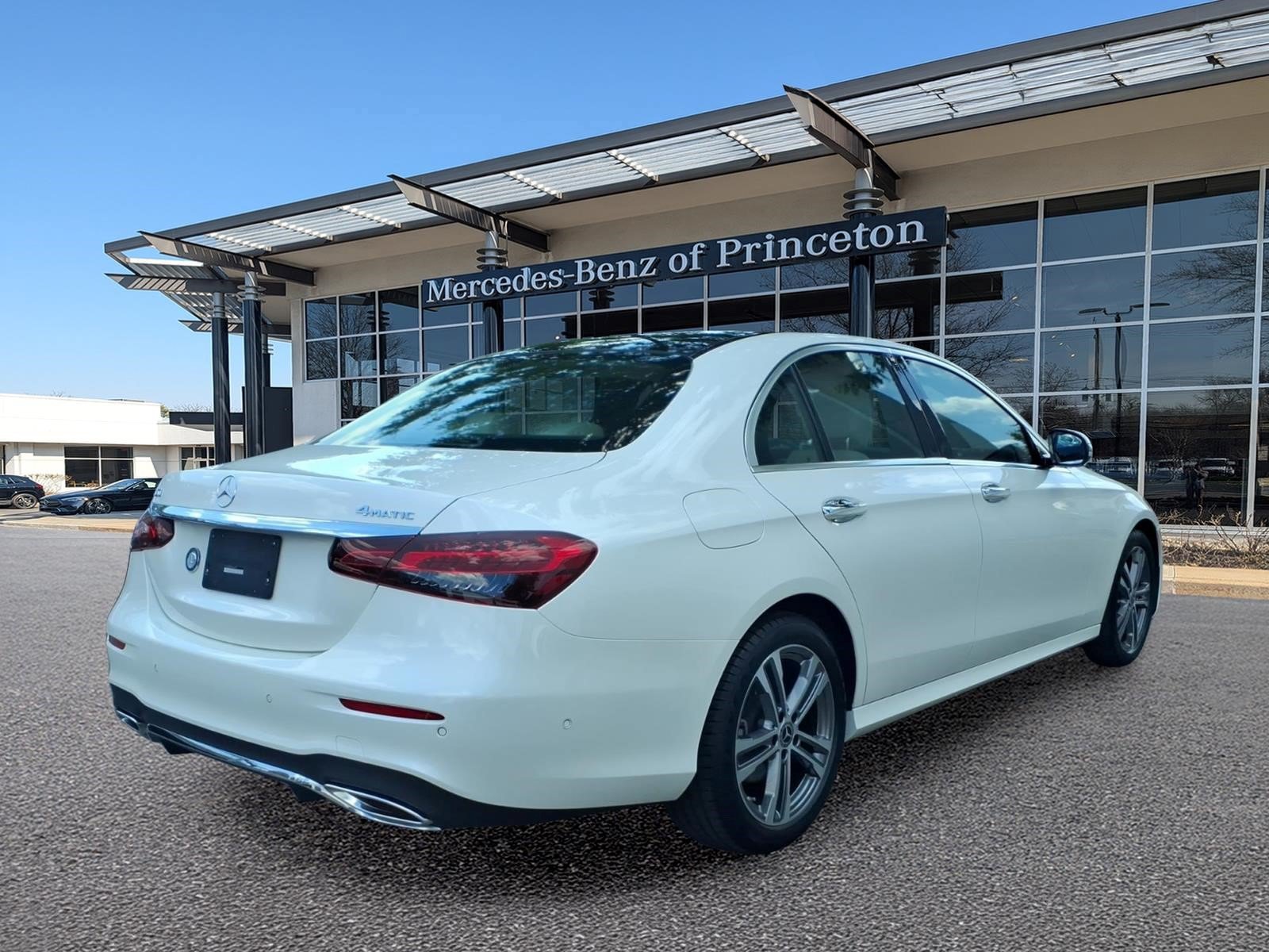 Certified 2023 Mercedes-Benz E 350 4MATIC Sedan image 3