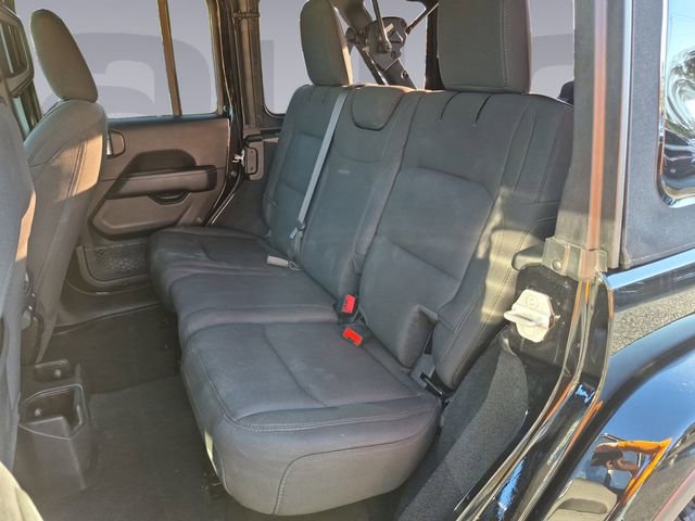 Used 2023 Jeep Wrangler Sahara image 16
